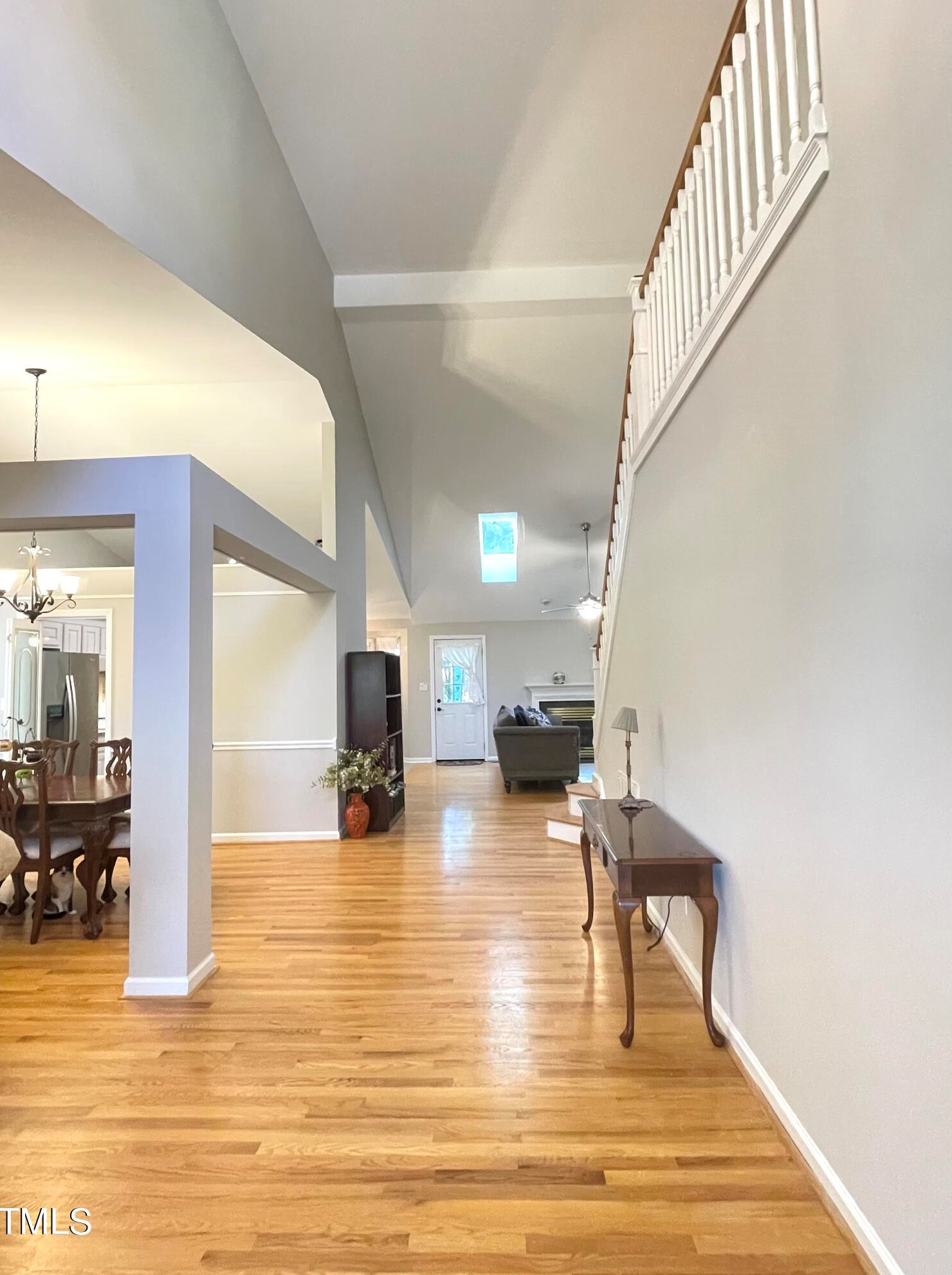 102 Windhover Dr, Chapel Hill, NC 27514