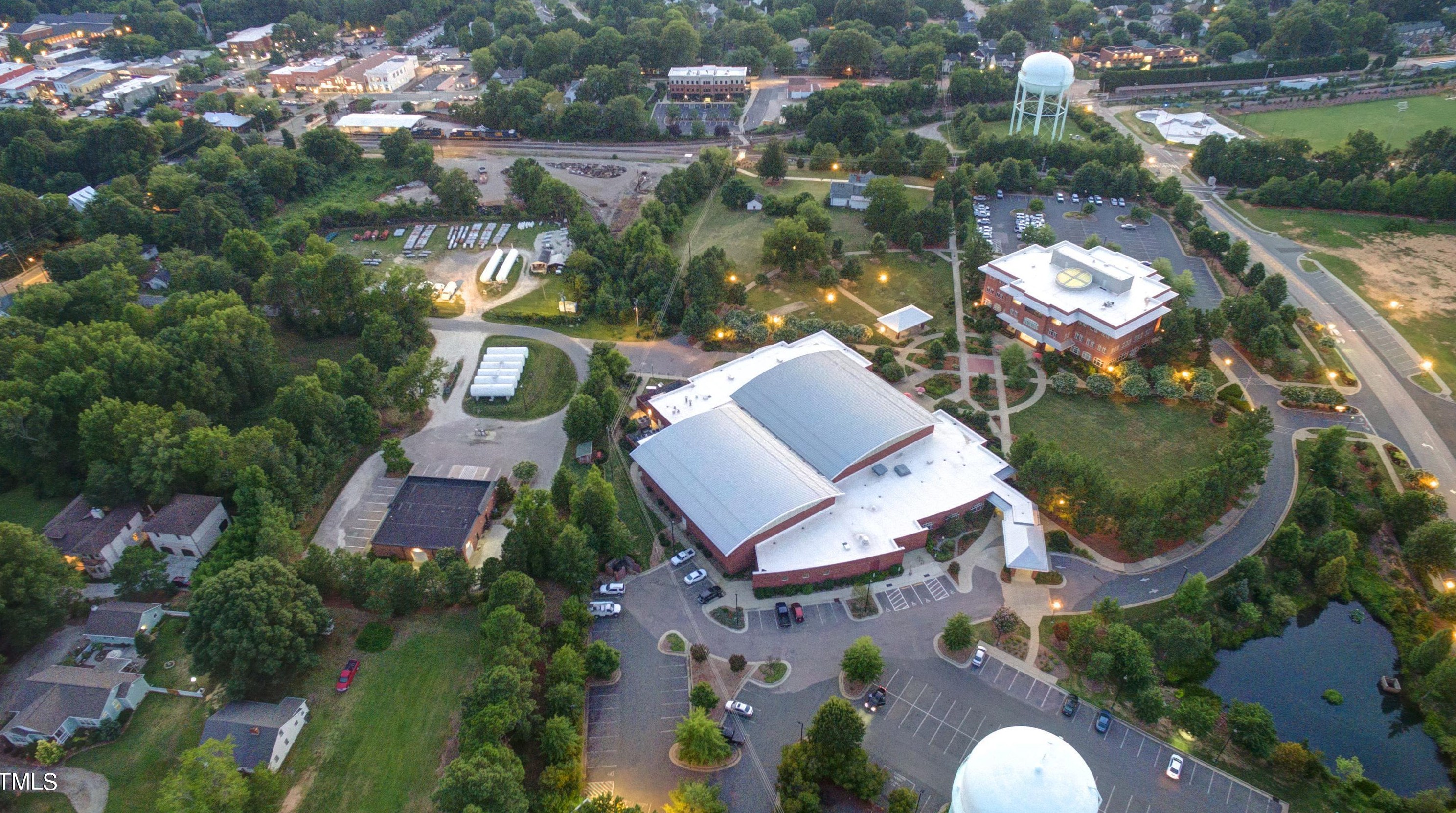 101 Windy Creek Ln, Apex NC 27502-5283 exterior