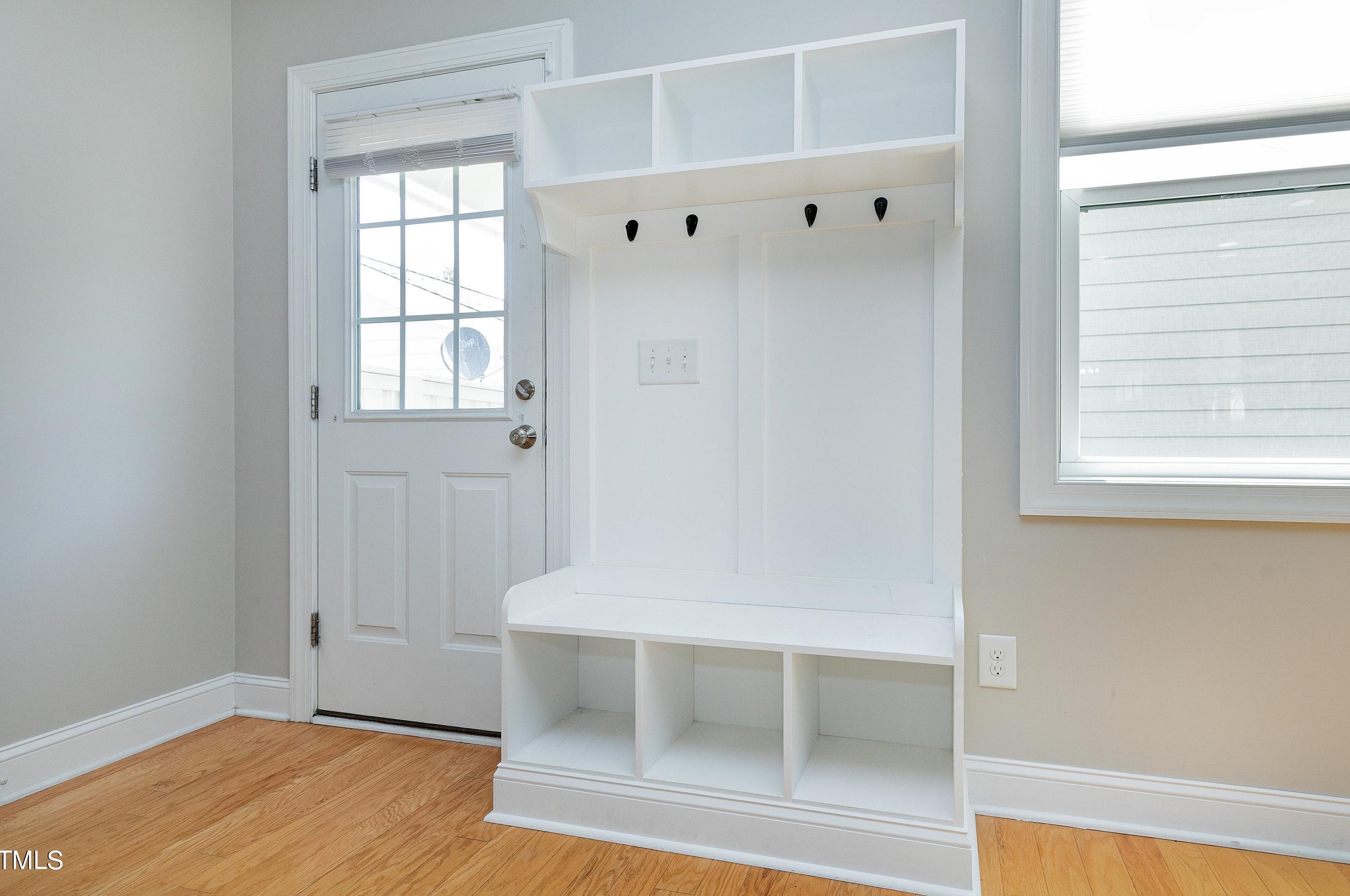 101 Windy Creek Ln, Apex NC 27502-5283 exterior