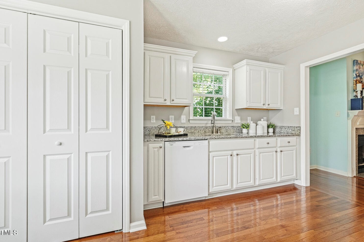 105 Stonerail Cir, Holly Springs, NC 27540-8557
