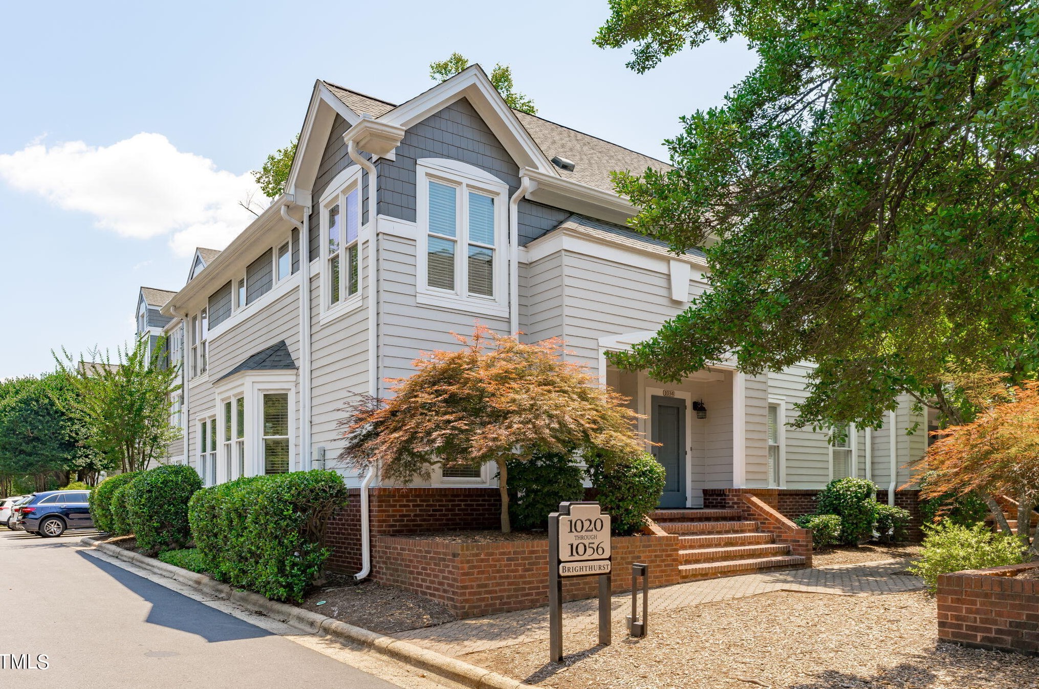 1036 Brighthurst Dr, Raleigh, NC 27605