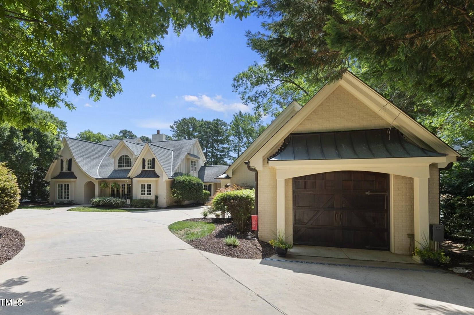 6712 Foxfire Pl, Raleigh, NC 27615