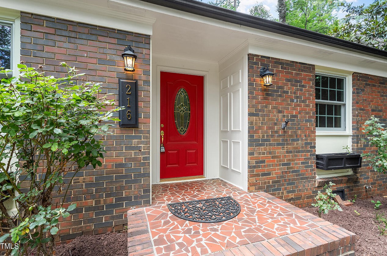 216 Singleton St, Raleigh, NC 27606
