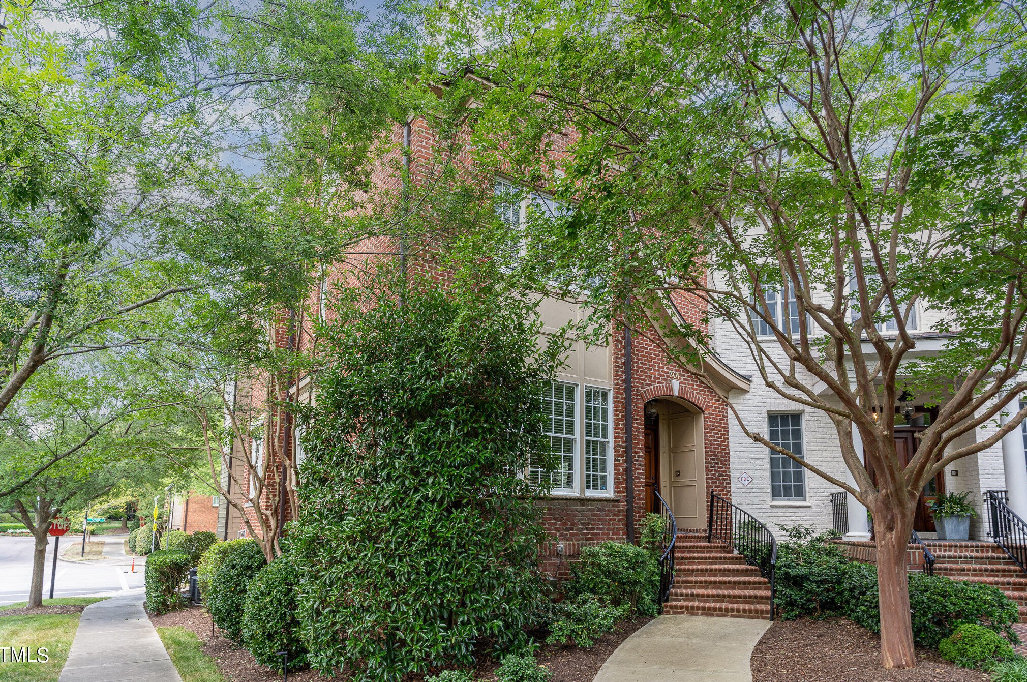 301 Circle Park Pl, Chapel Hill, NC 27517