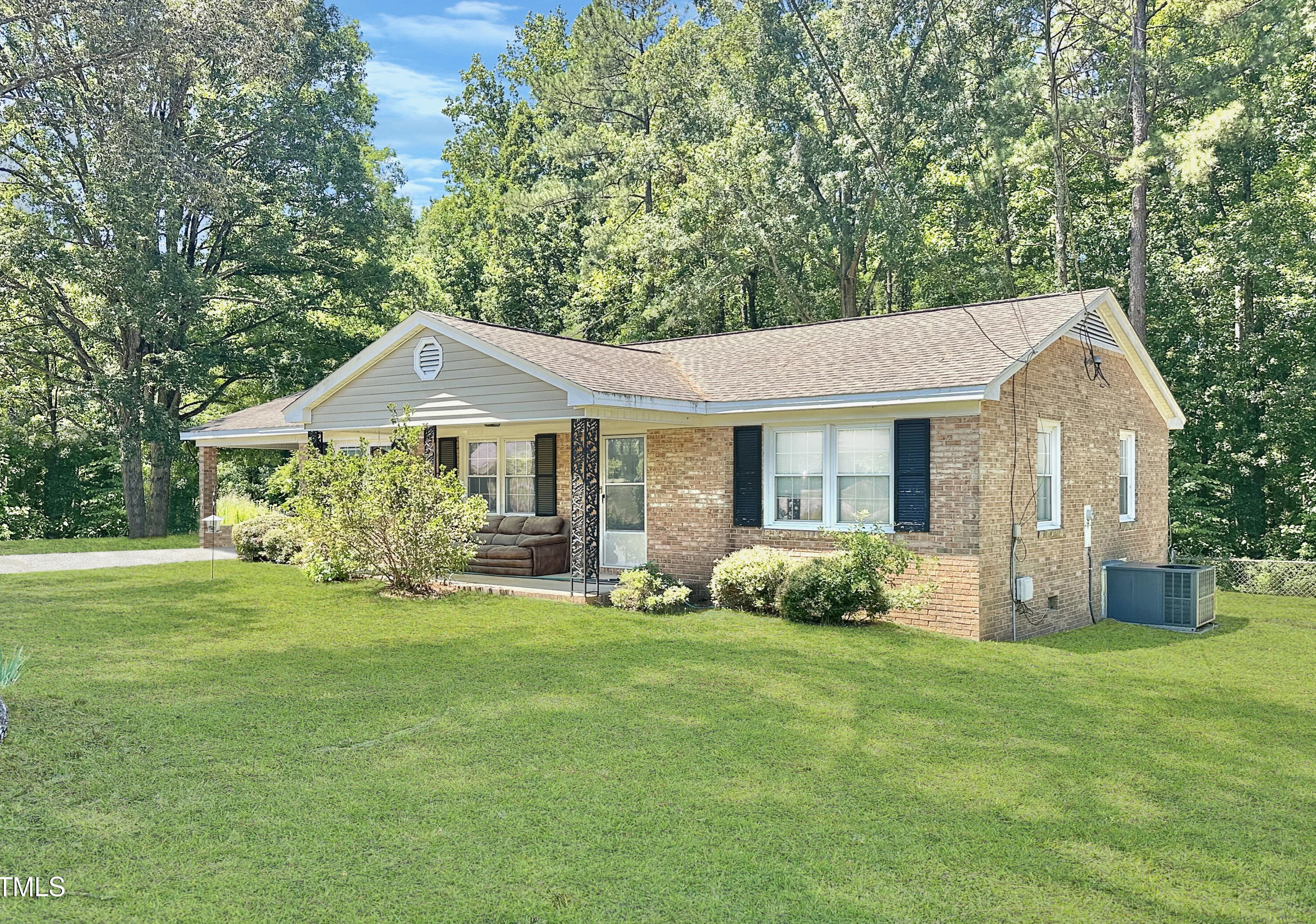 134 Willett Rd, Sanford, NC 27332