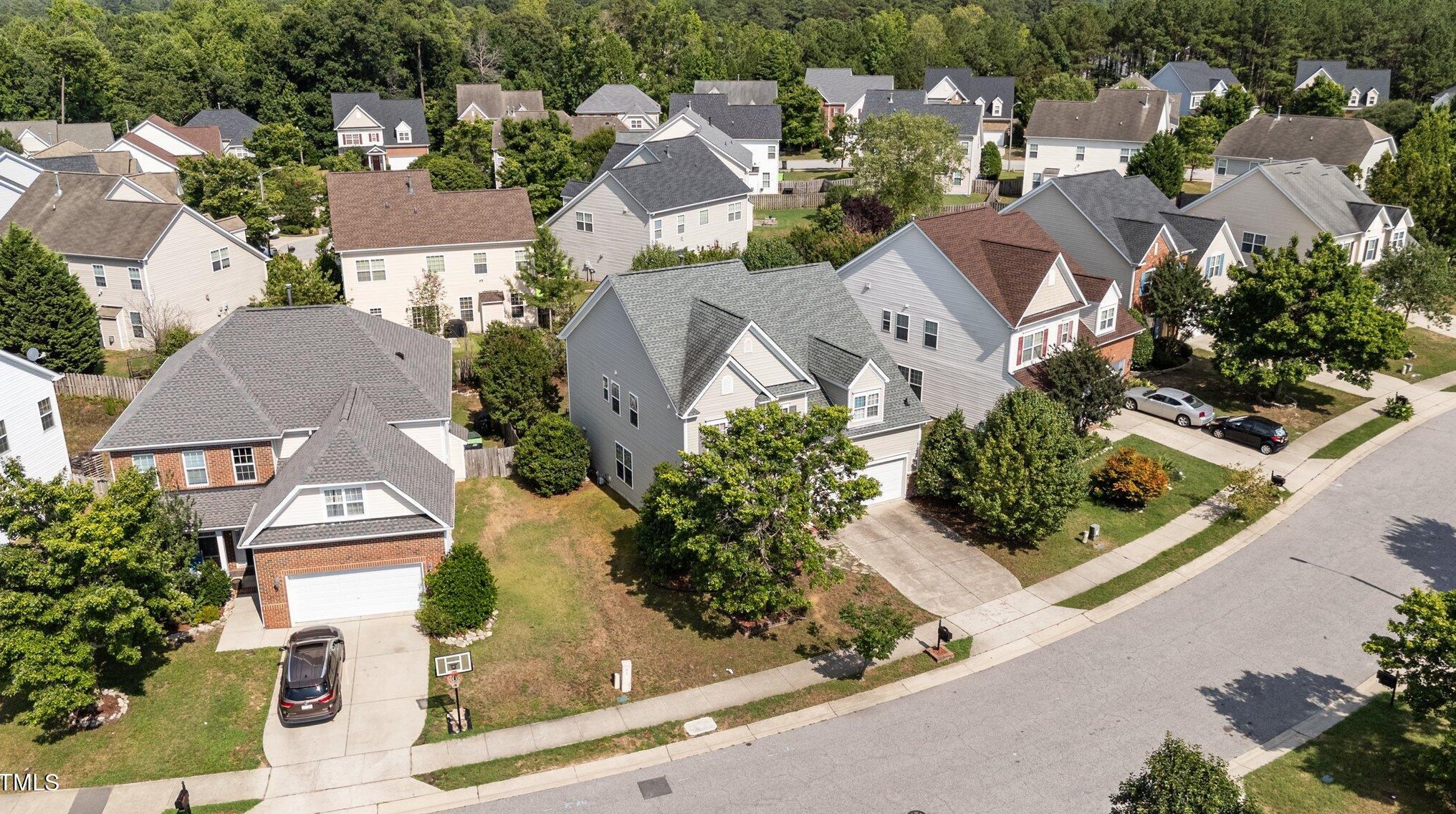 6424 Amber Bluffs Crescent, Raleigh, NC 27616