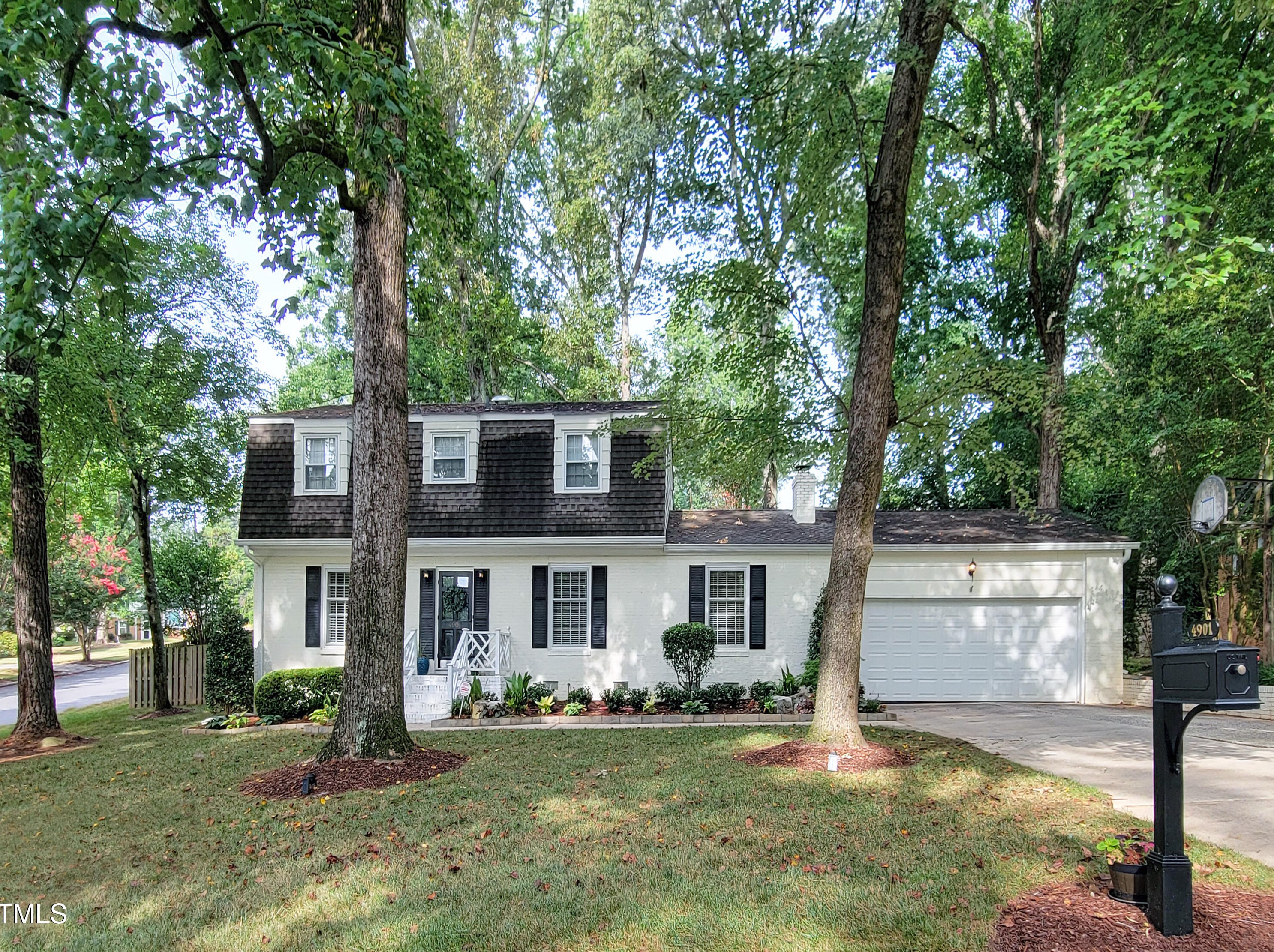 4901 Baylor Ct, Raleigh, NC 27609