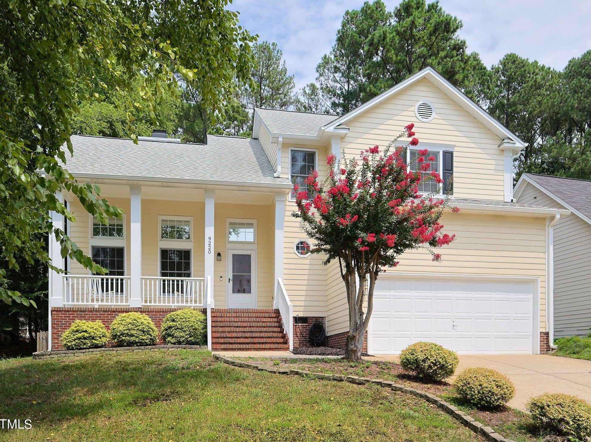 9220 Leslieshire Dr, Raleigh, NC 27615