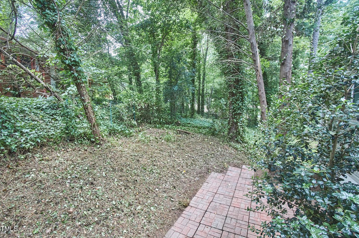 105 Woodridge Dr, Durham NC  27707-2839 exterior