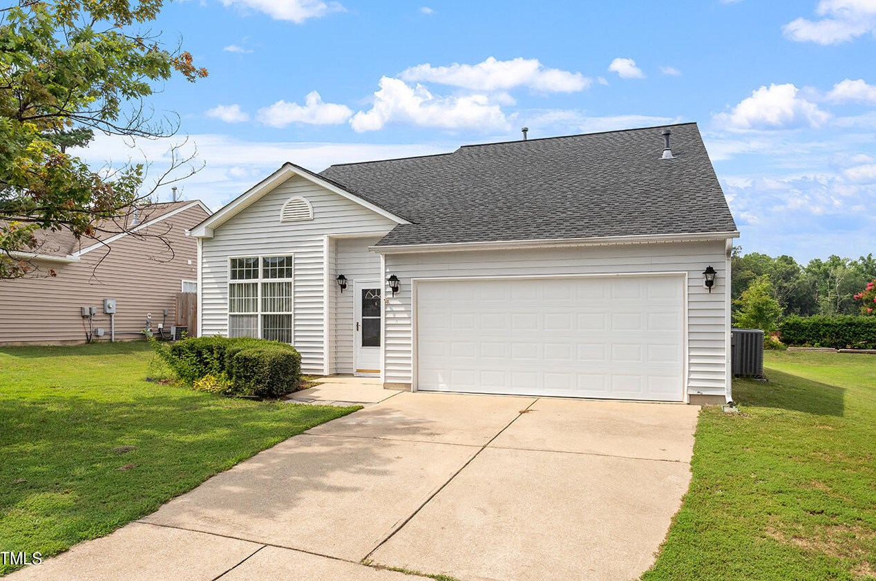 276 N Honey Springs Ave, Fuquay Varina, NC 27526