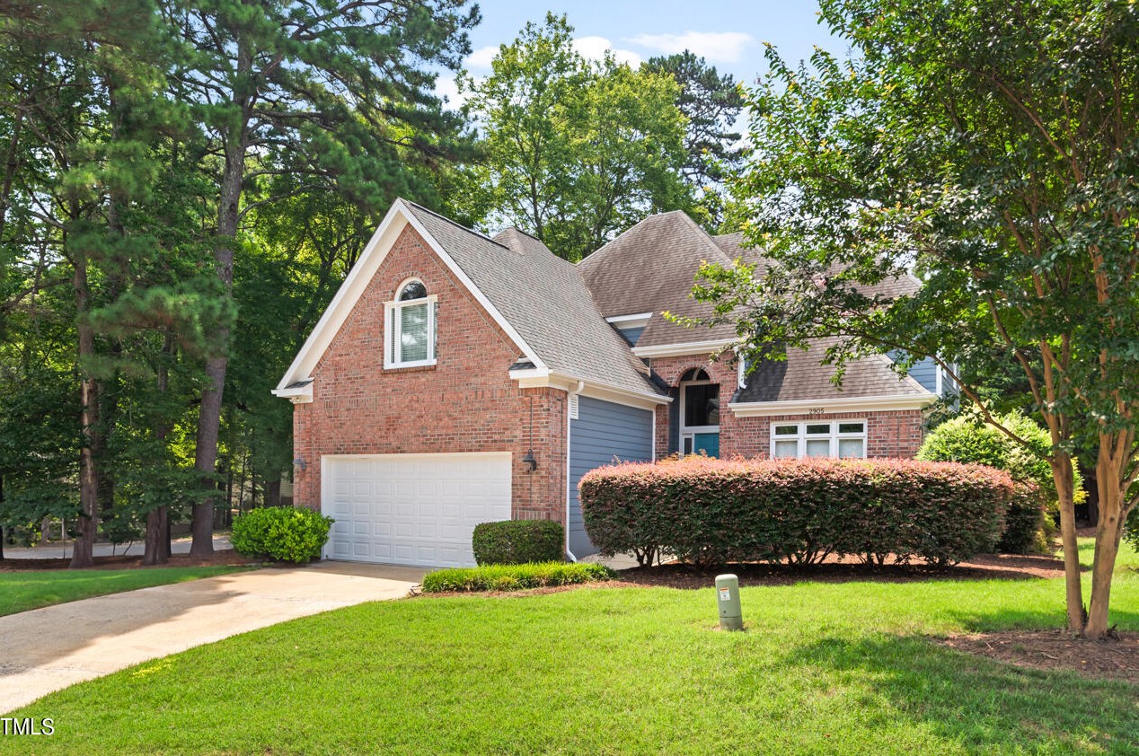 2905 Hawtree Dr, Raleigh, NC 27613