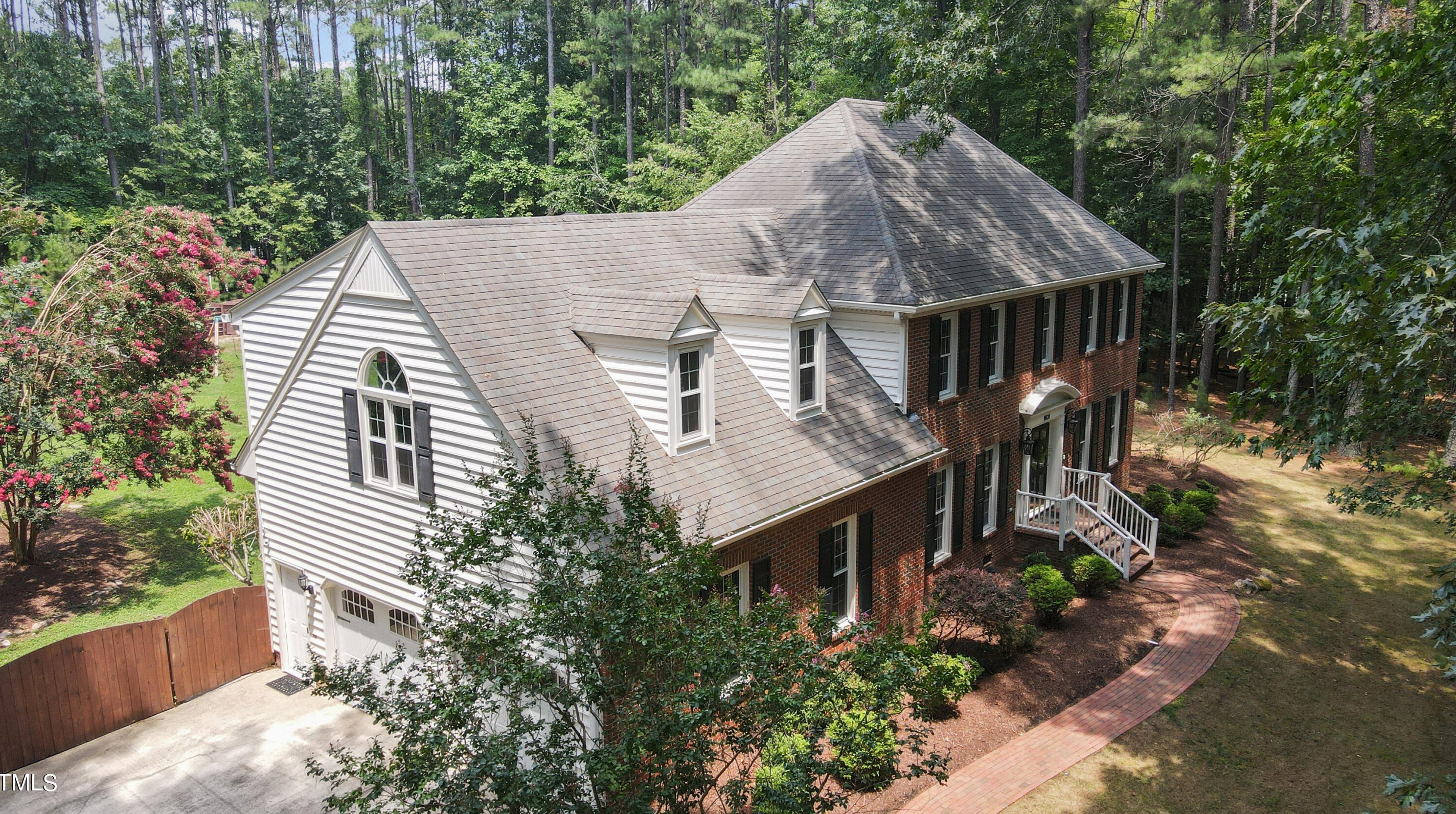 1601 Valley Star Ct, Raleigh, NC 27614