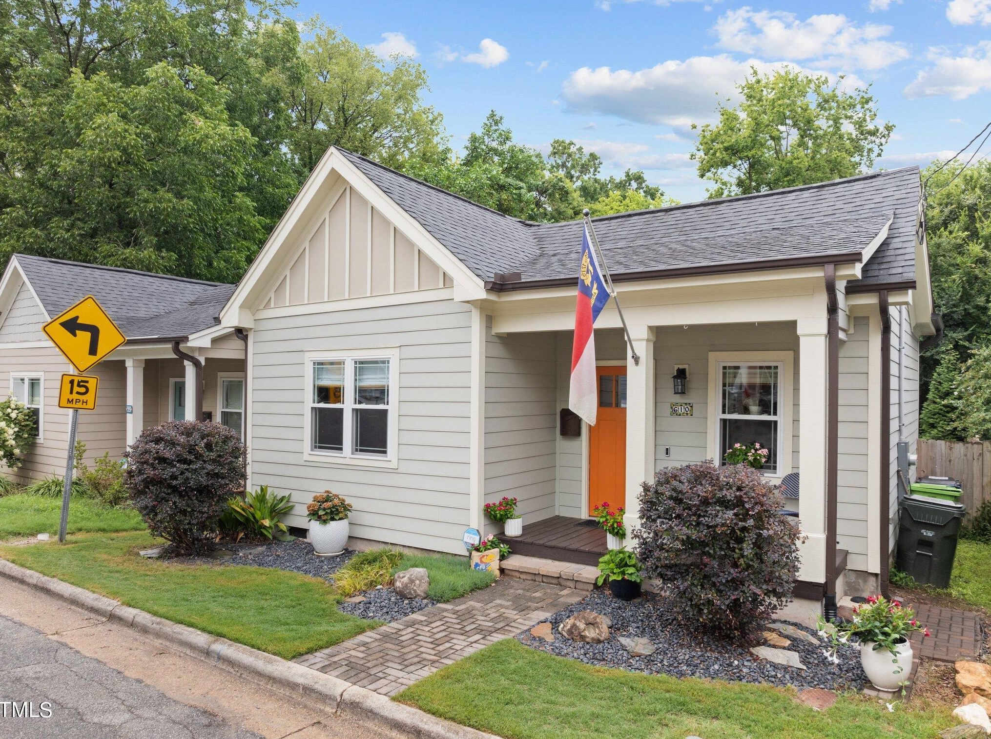 610 South St, Raleigh, NC 27603-2120
