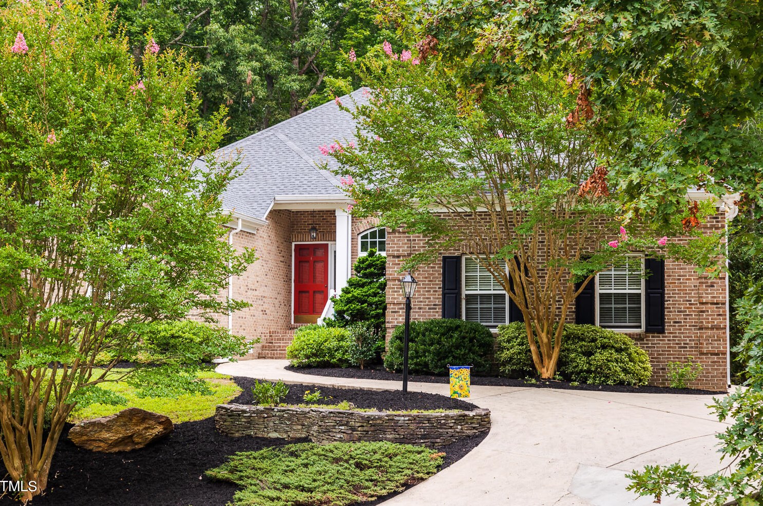 2516 Wyndemere Ct, Hillsborough, NC 27278