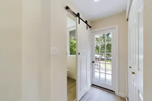 421 E Fifteenth St, Winston-Salem, NC 27105 - Photo 10
