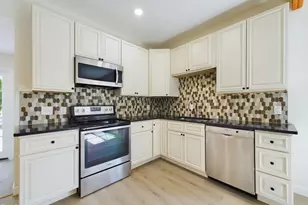 421 E Fifteenth St, Winston-Salem, NC 27105 - Photo 8
