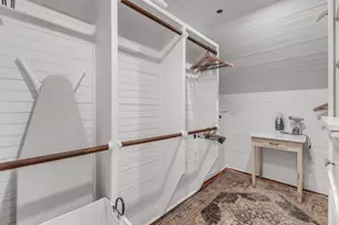 225 E Corbin St, Hillsborough, NC 27278 - Photo 32