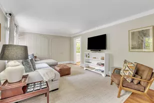 225 E Corbin St, Hillsborough, NC 27278 - Photo 18