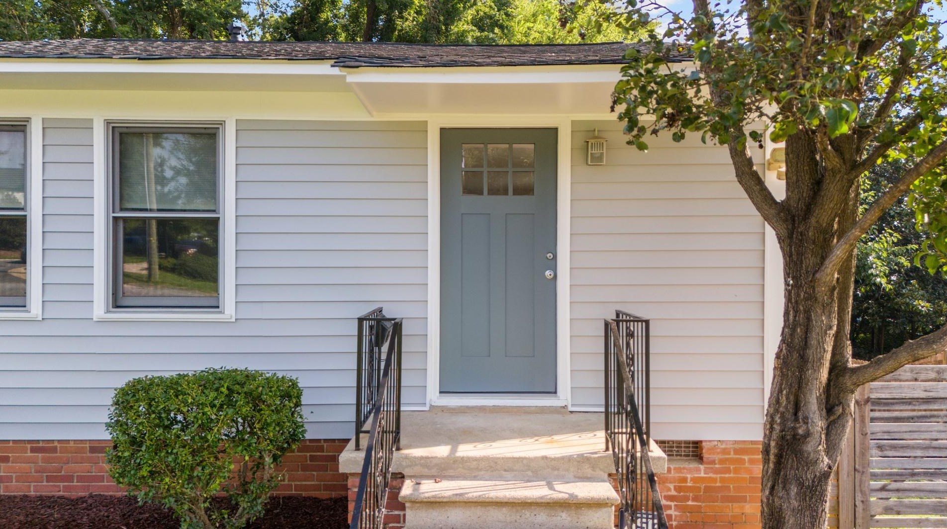 2311 Euston St, Raleigh, NC 27610