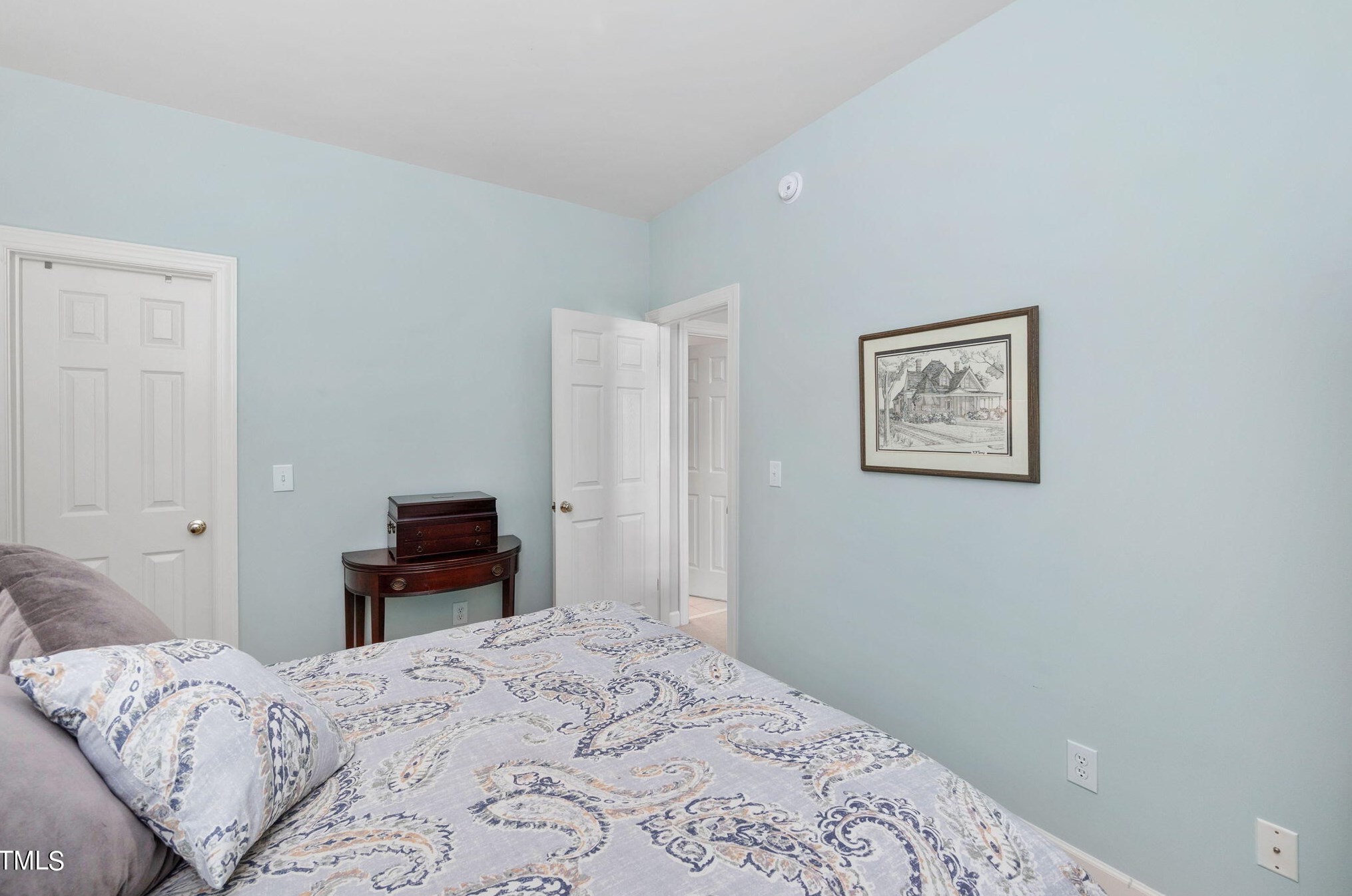 1728 Wysong Ct, Raleigh NC  27612-6443 exterior