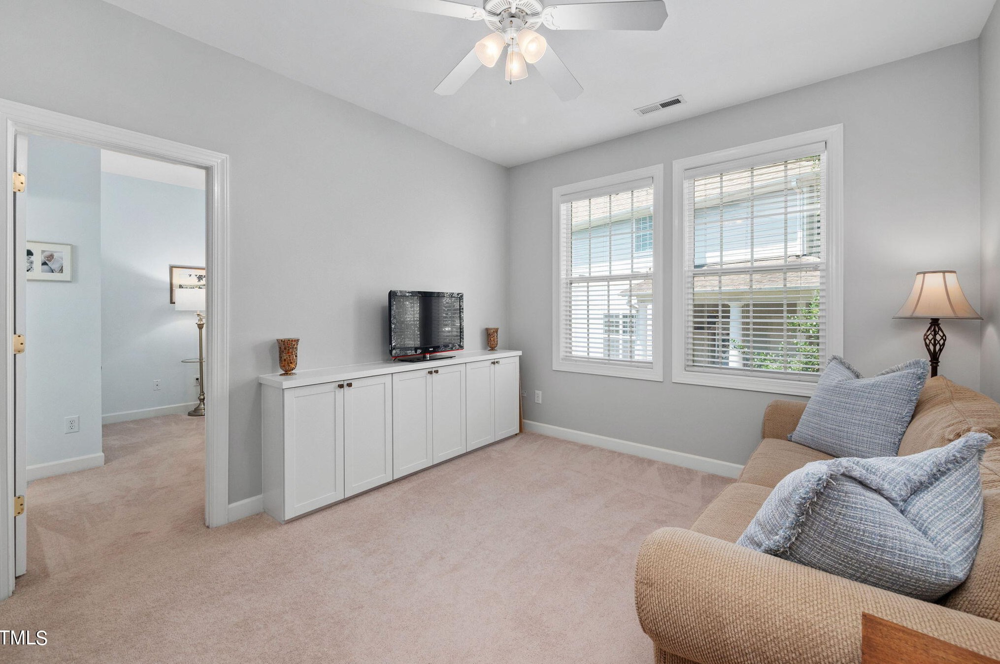 1728 Wysong Ct, Raleigh NC  27612-6443 exterior
