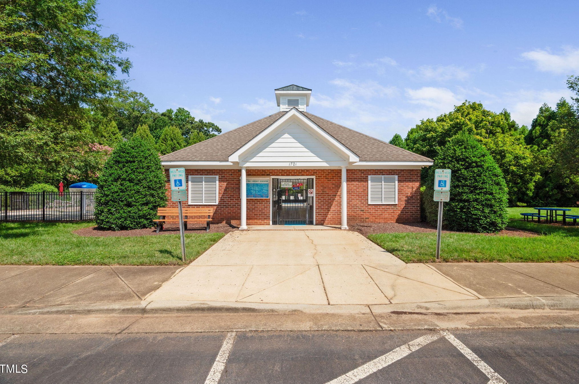 1728 Wysong Ct, Raleigh NC  27612-6443 exterior