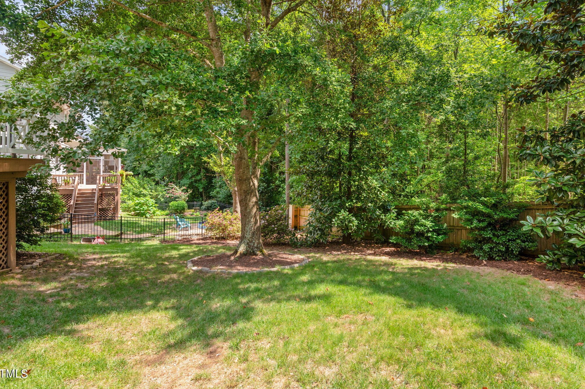 1728 Wysong Ct, Raleigh NC  27612-6443 exterior