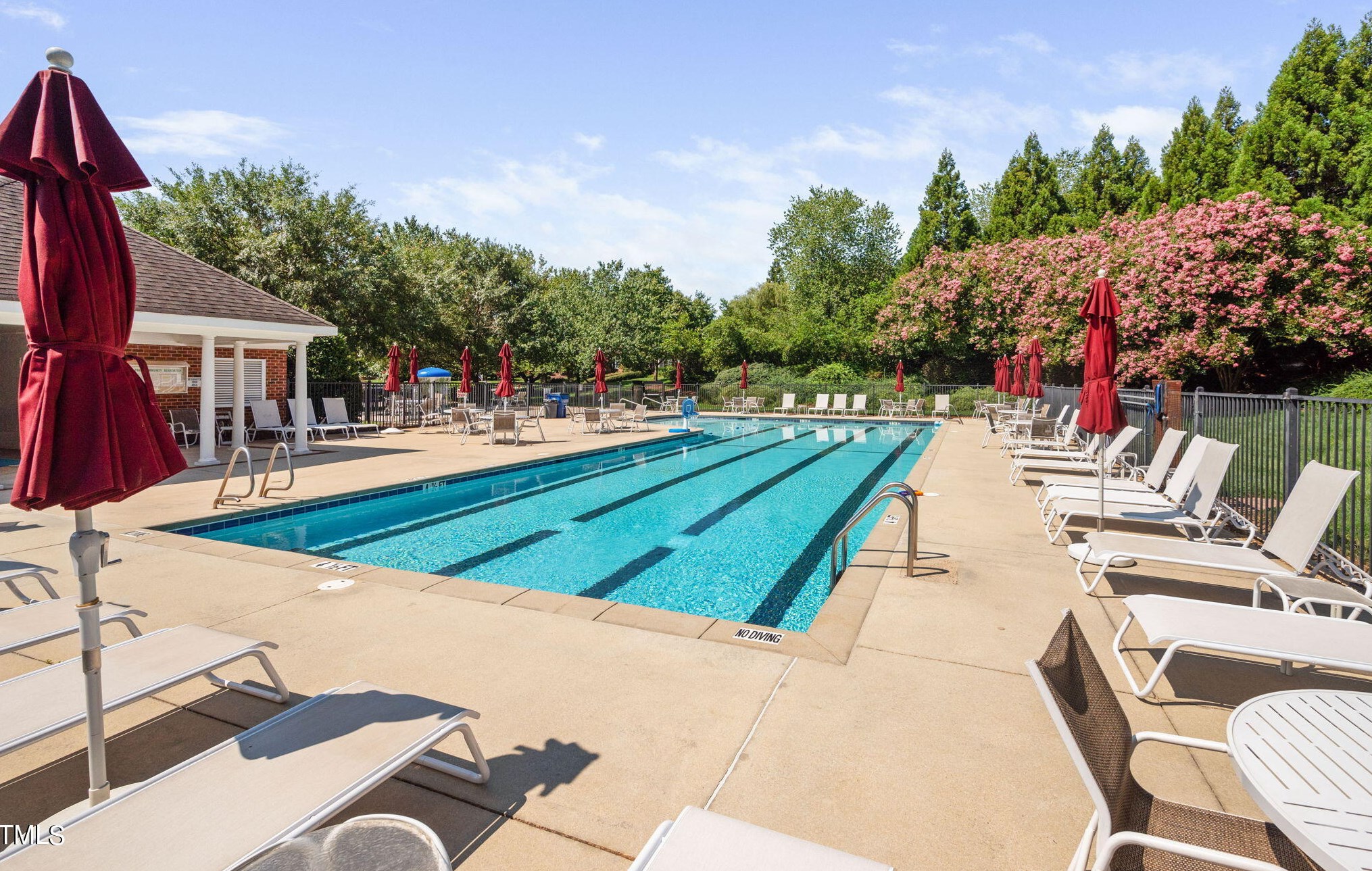 1728 Wysong Ct, Raleigh NC  27612-6443 exterior