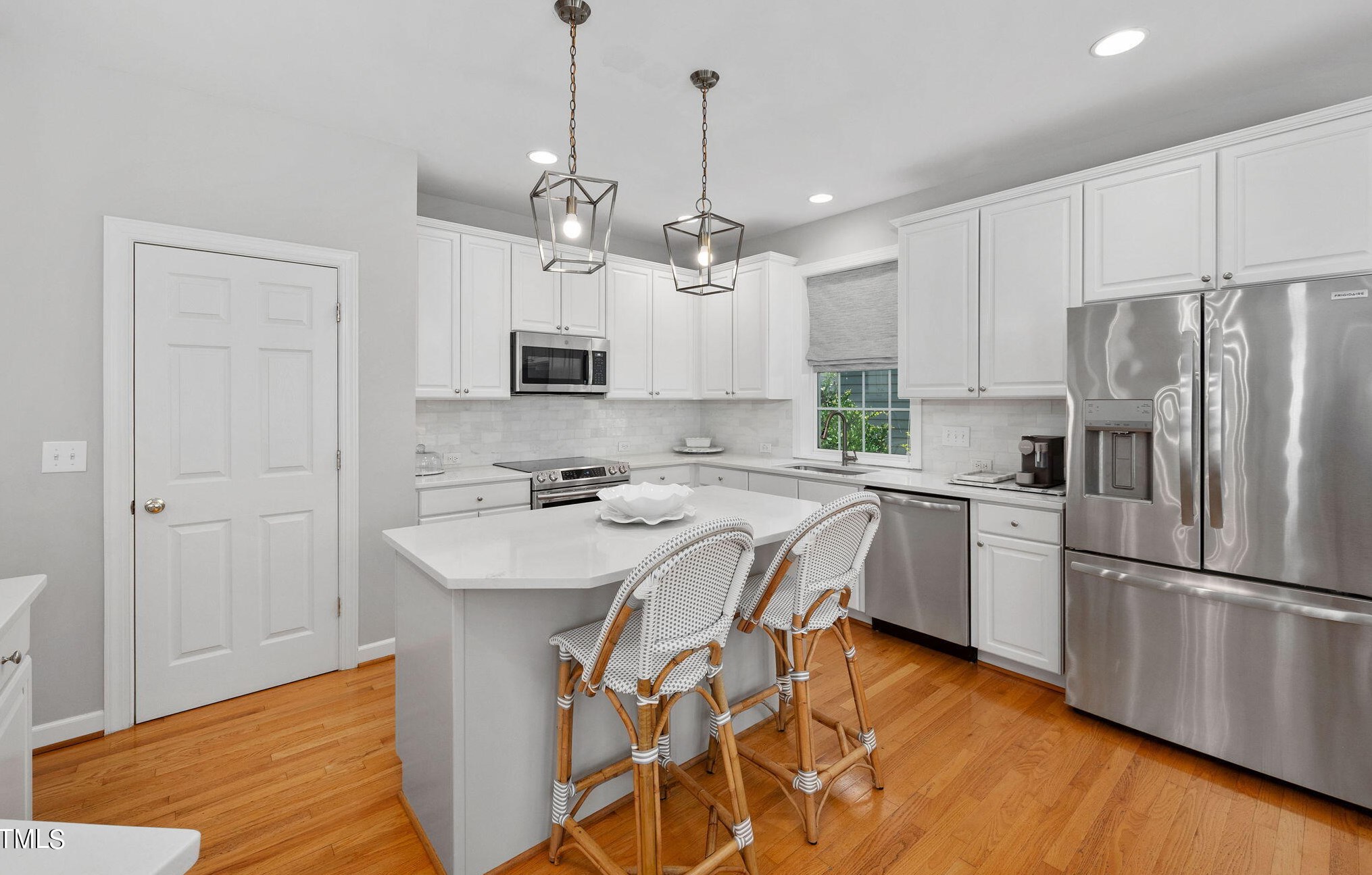 1728 Wysong Ct, Raleigh NC  27612-6443 exterior