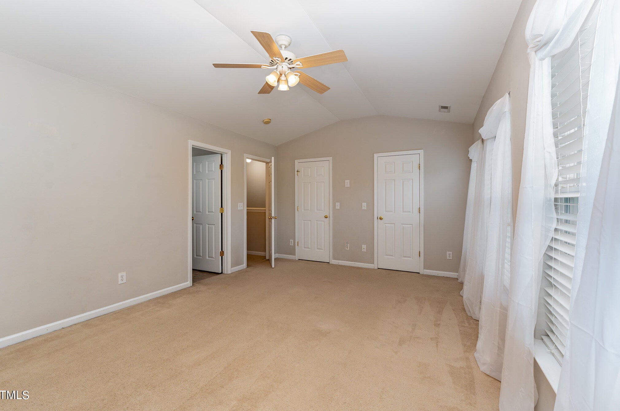 905 Straywhite Ave, Apex NC 27539-9007 exterior