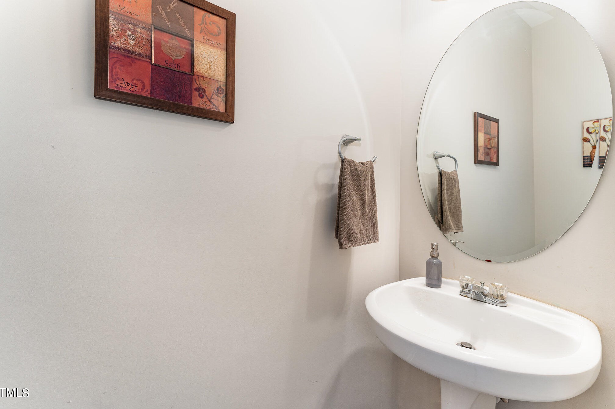 905 Straywhite Ave, Apex NC 27539-9007 exterior