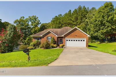 628 Rockwood Drive, Graham, NC 27253 - Photo 1