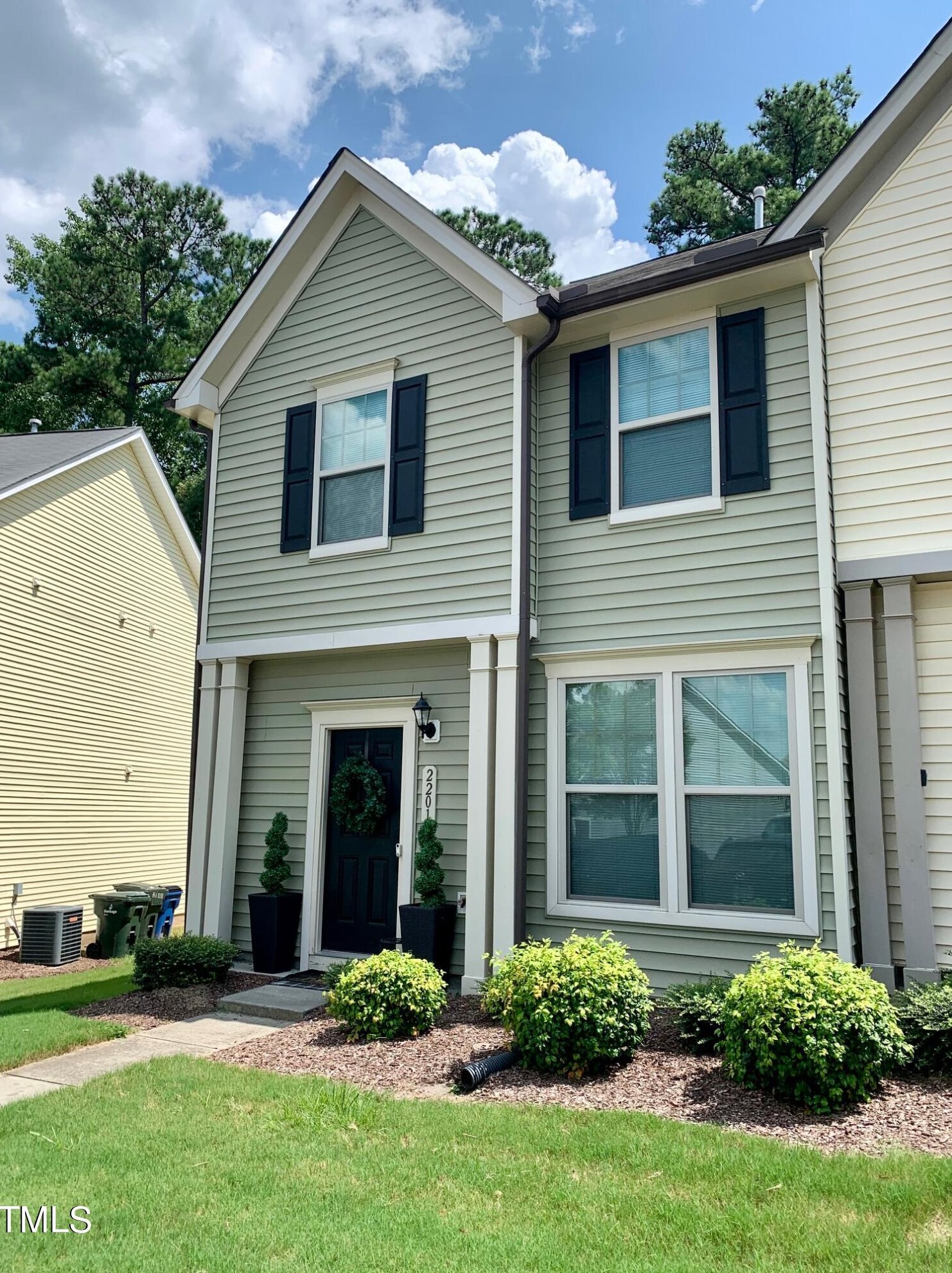 2201 Sunny Cove Dr, Raleigh, NC 27610