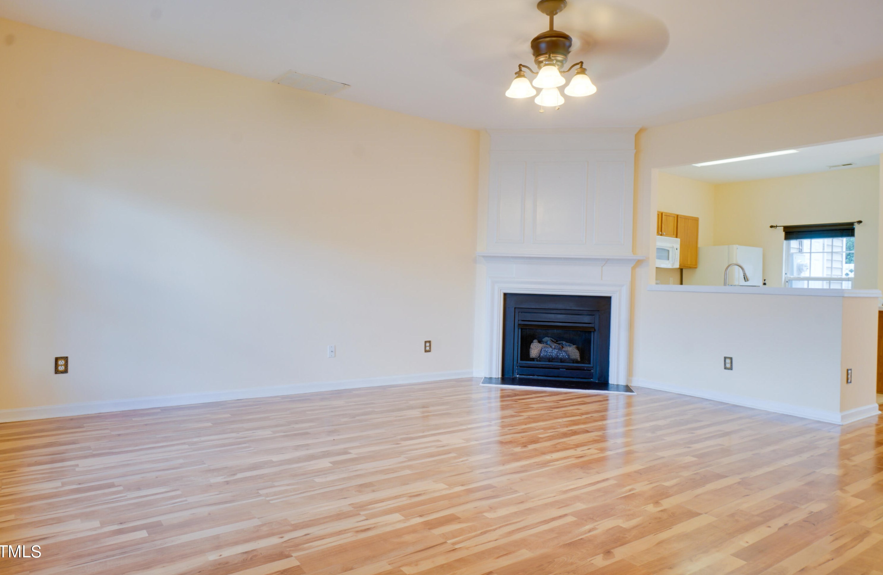 8107 Candelaria Dr, Raleigh, NC 27616