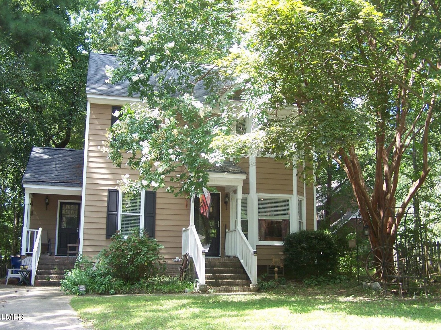 4605 Ellsmere Ln, Raleigh, NC 27604