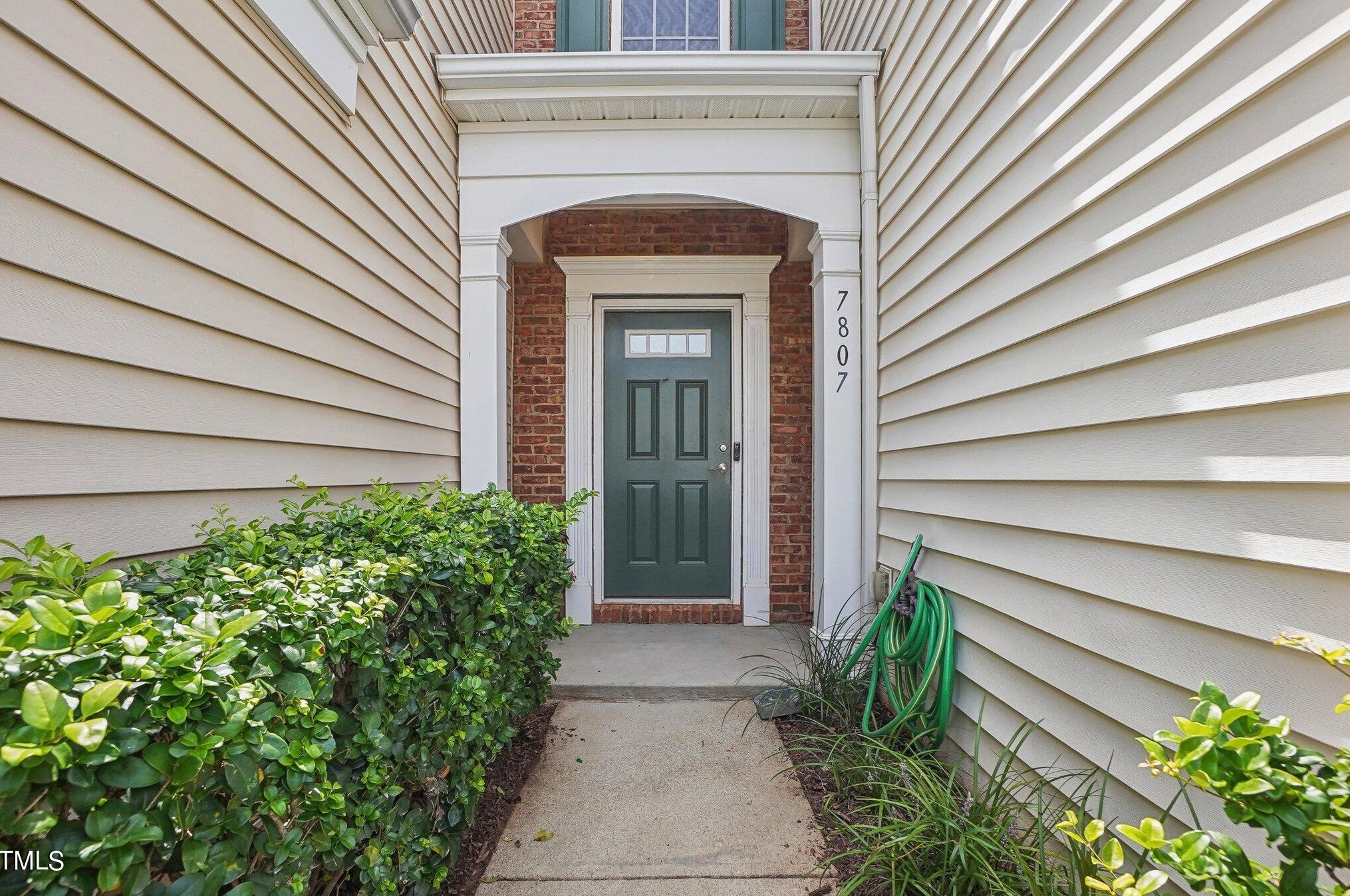 7807 Jeffrey Alan Ct, Raleigh, NC 27613