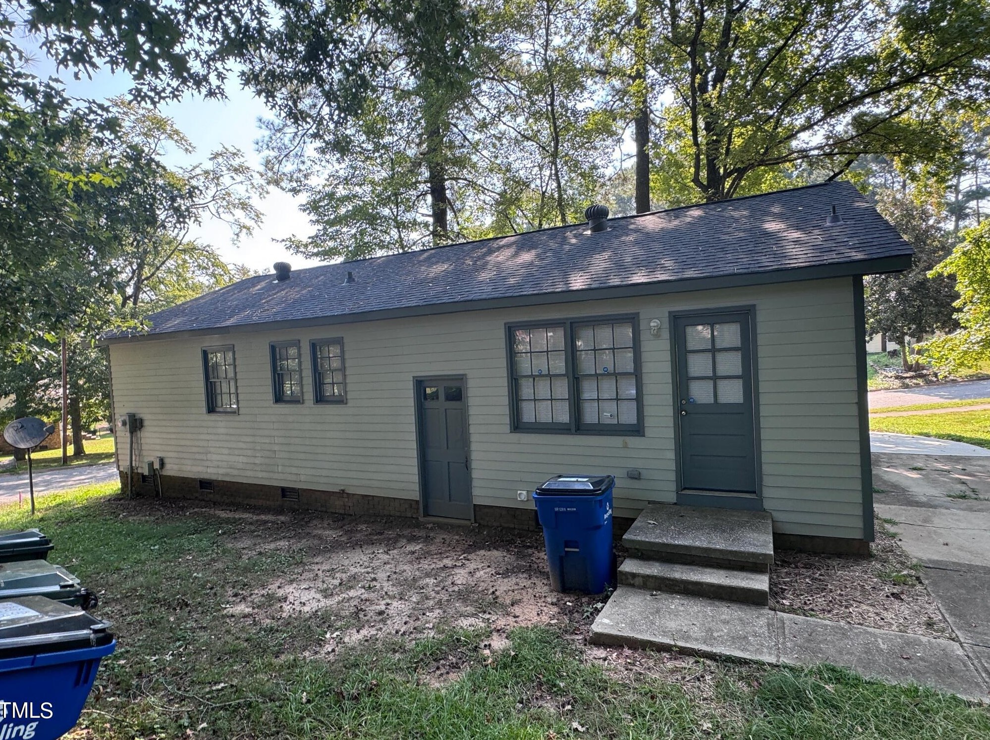 2400 Keith Dr, Raleigh, NC 27610