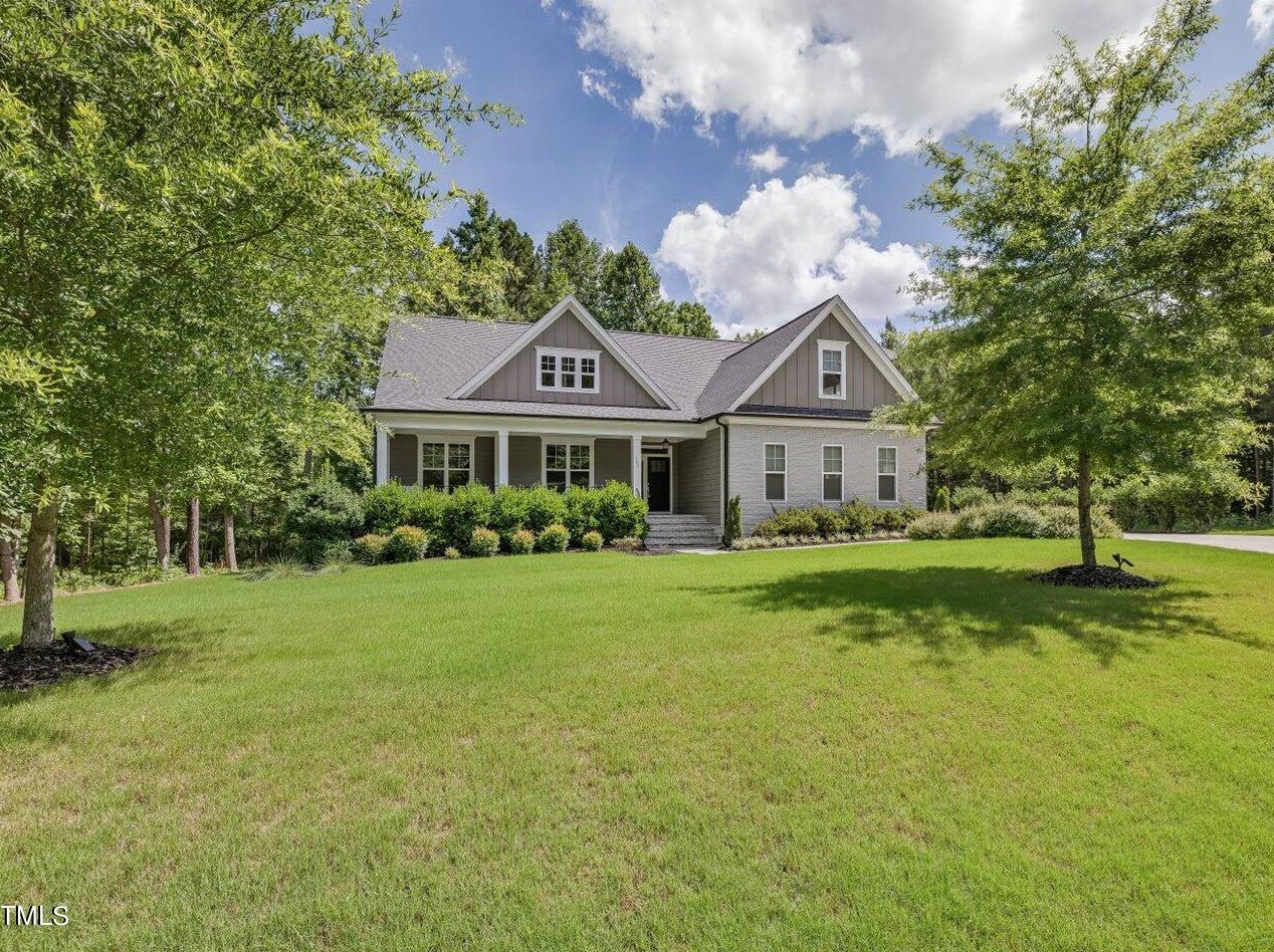 595 Colonial Ridge Dr, Pittsboro, NC 27312