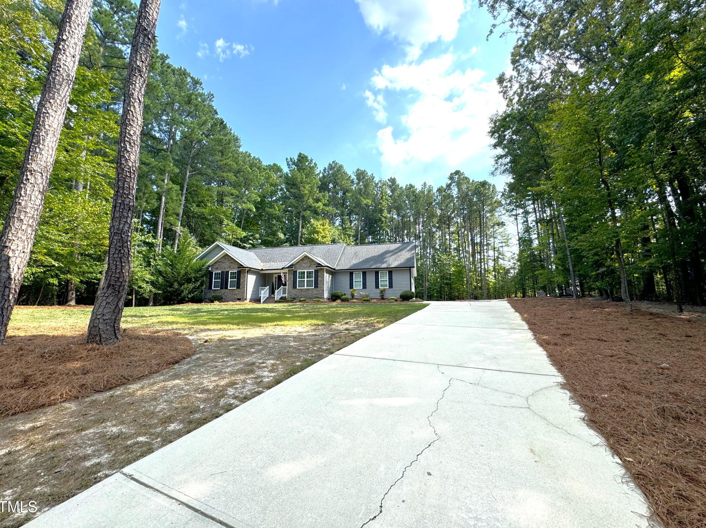 112 Franklin St, Stem, NC 27581