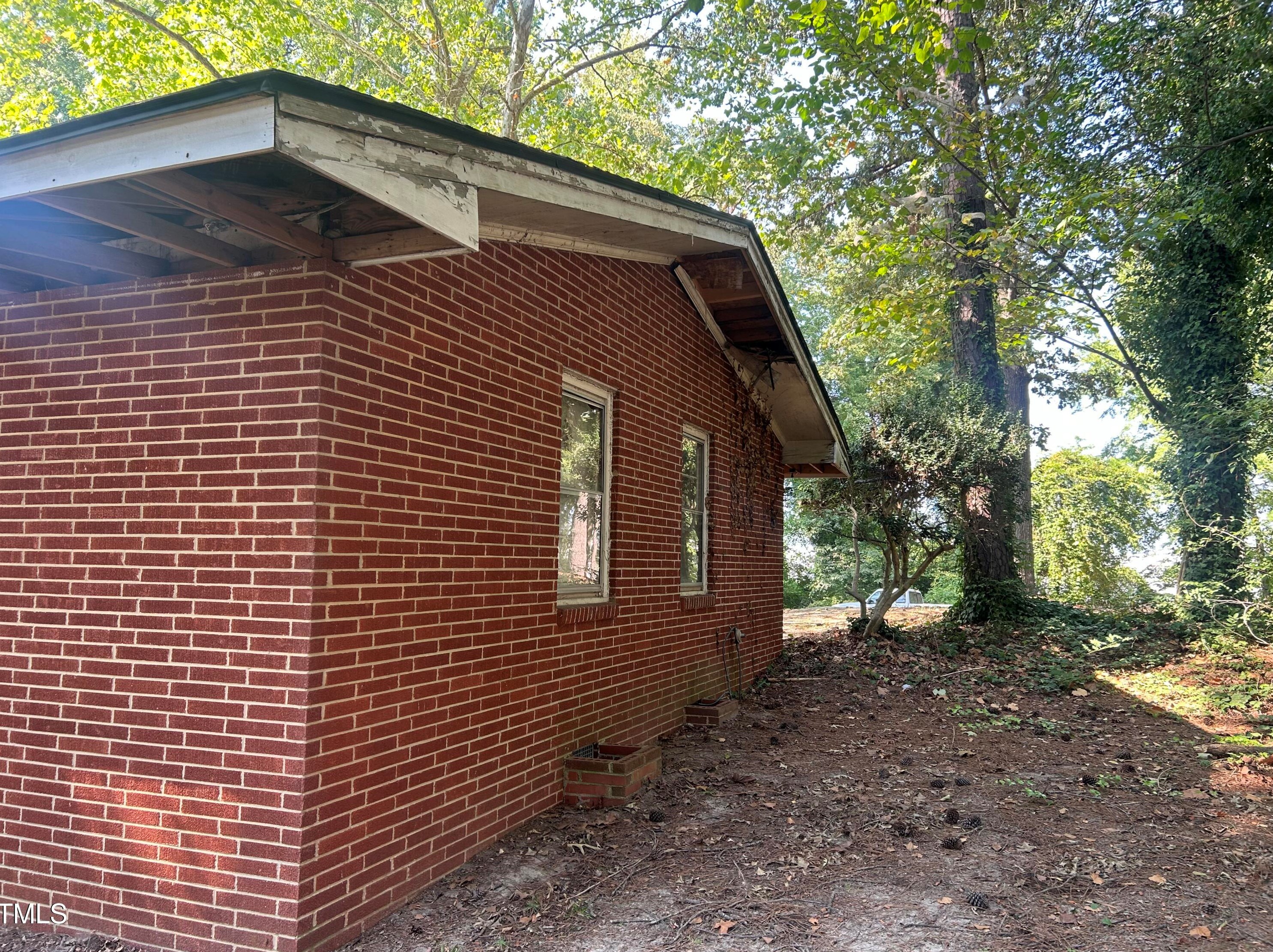 5845 Farmwell Rd, Raleigh, NC 27610
