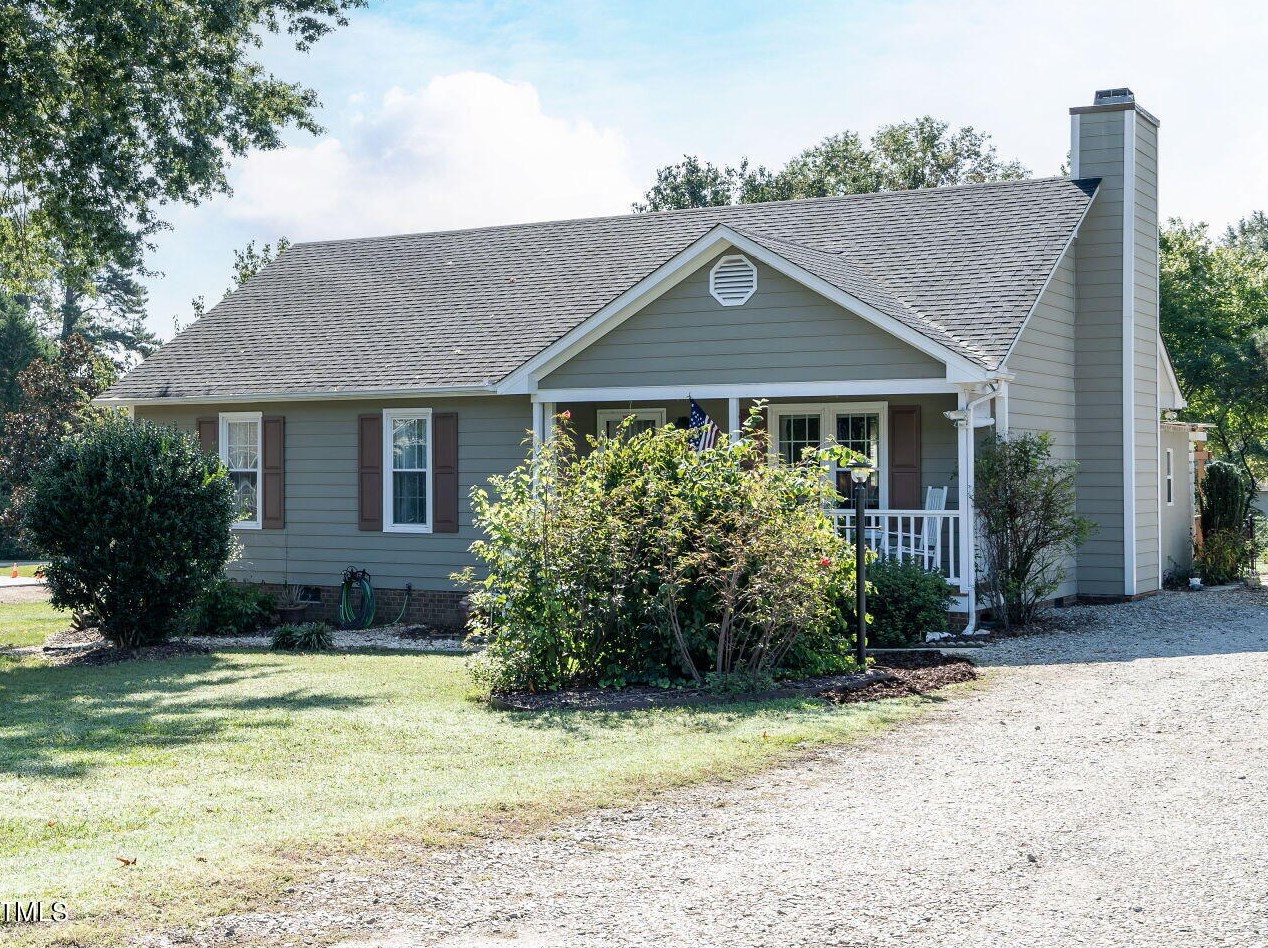 1105 Southern Oaks Dr, Raleigh, NC 27603