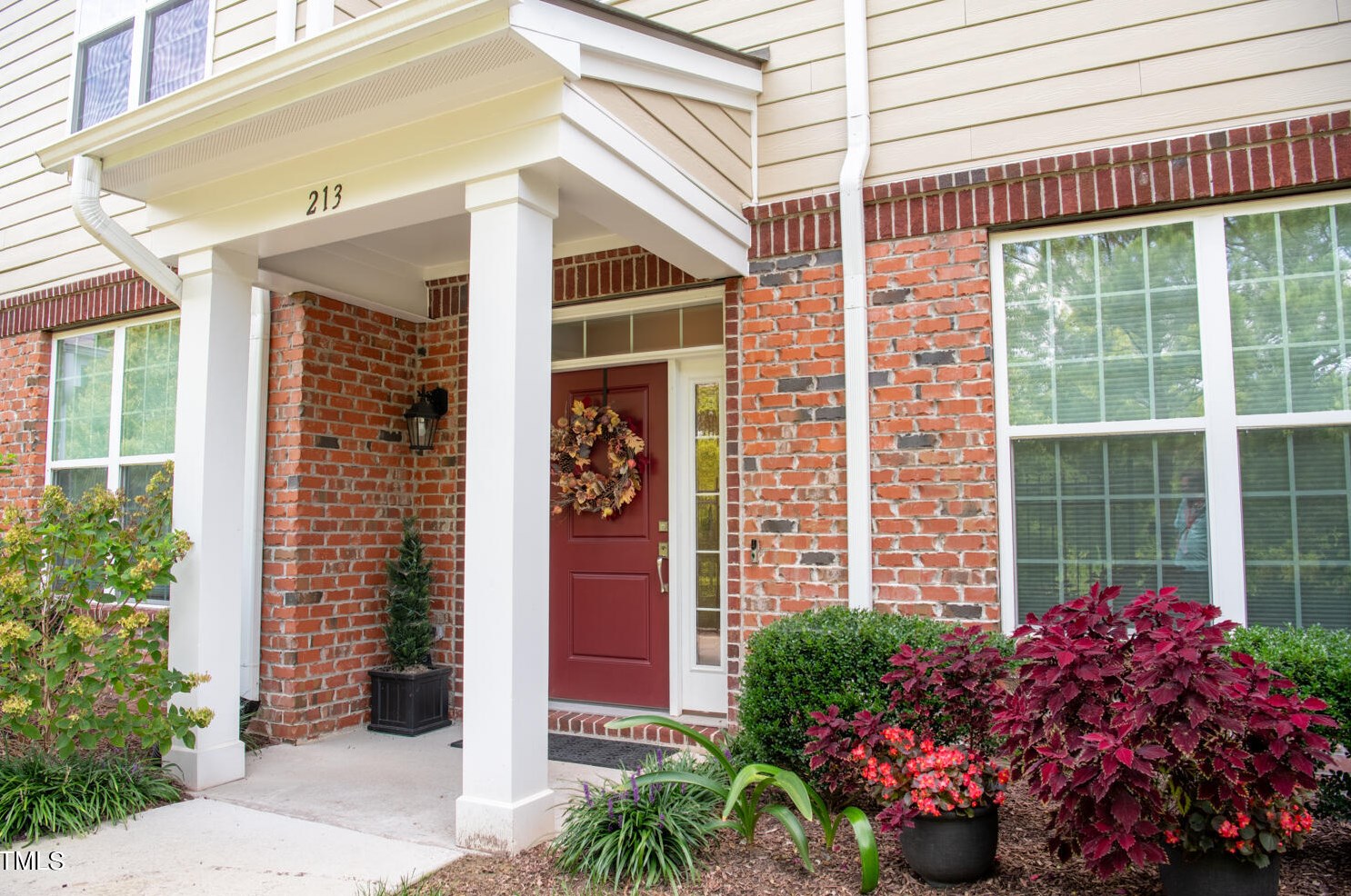 10330 Sablewood Dr #213, Raleigh, NC 27617