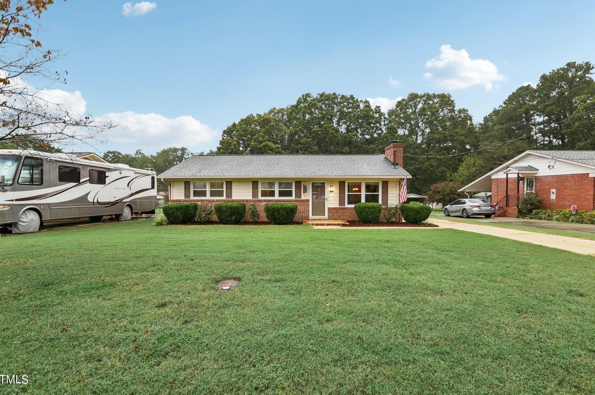 1310 Pineview Dr, Garner, NC 27529-4150