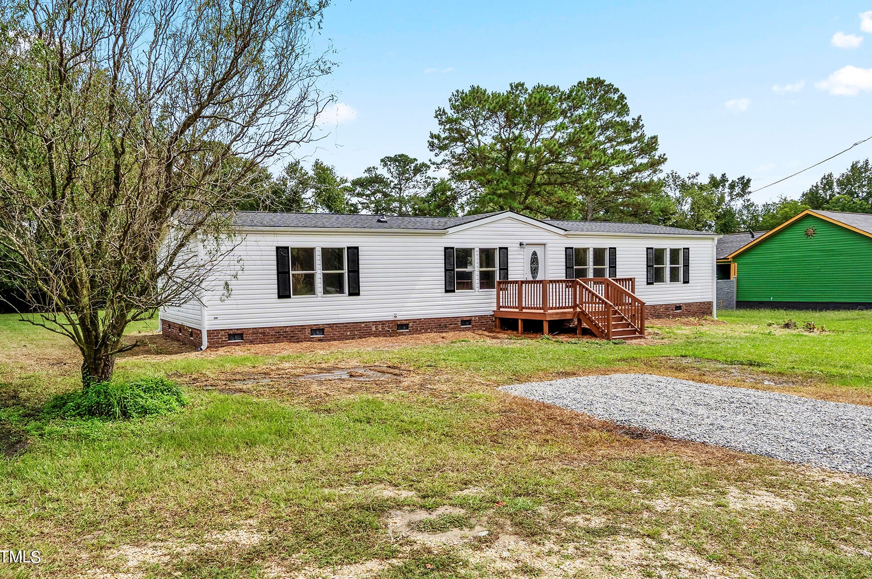 5214 Bradshaw Rd, Newton Grove, NC 28366