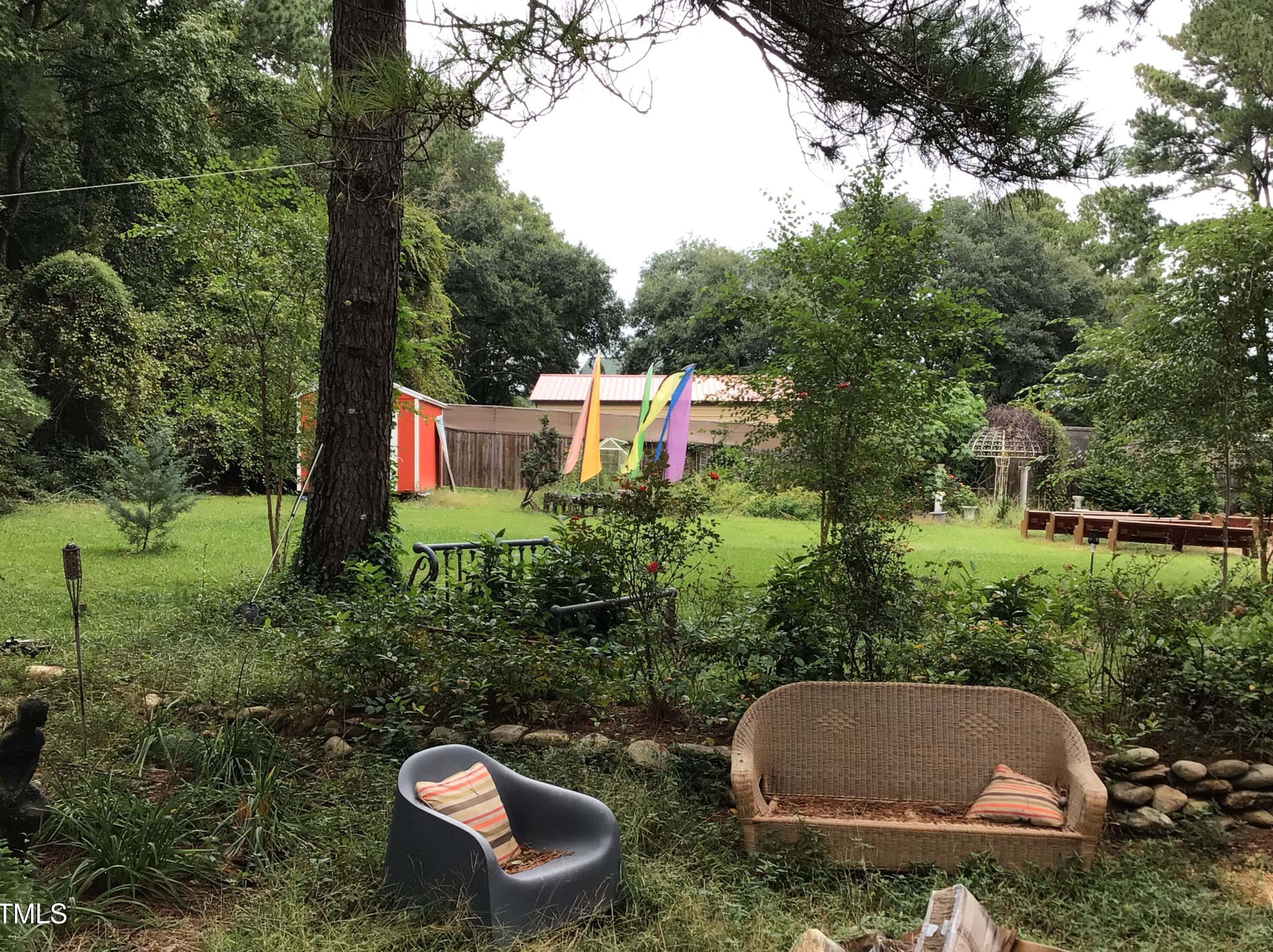 699 S Lincoln St, Coats, NC 27521