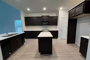 1911 Darrell Dr, Graham, NC 27253 - Photo 4