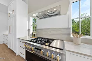 712 Daniels St, Raleigh, NC 27605 - Photo 10