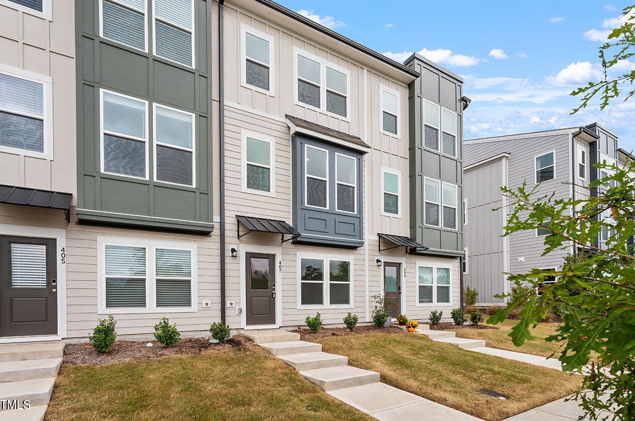 407 Fisher St, Raleigh, NC 27610-2367