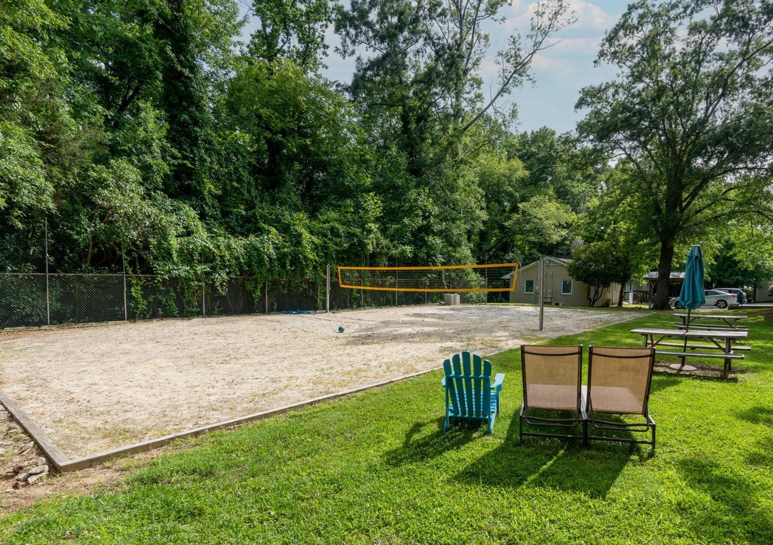 201 Howell St, Chapel Hill NC  27514-4867 exterior