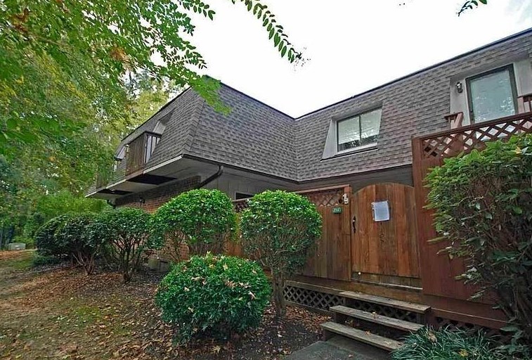 233 Summerwalk Cir, Chapel Hill, NC 27517